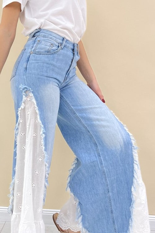 Light Palace Etched With Lace Jeans