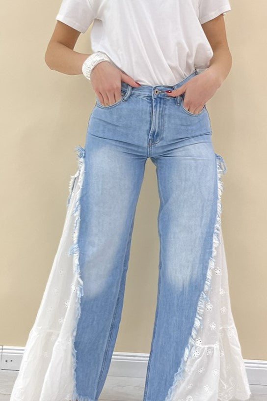 Light Palace Etched With Lace Jeans