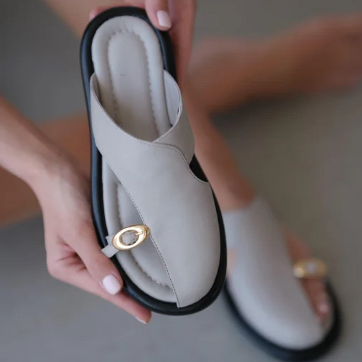 Women's toe buckle detail leather suede slippers