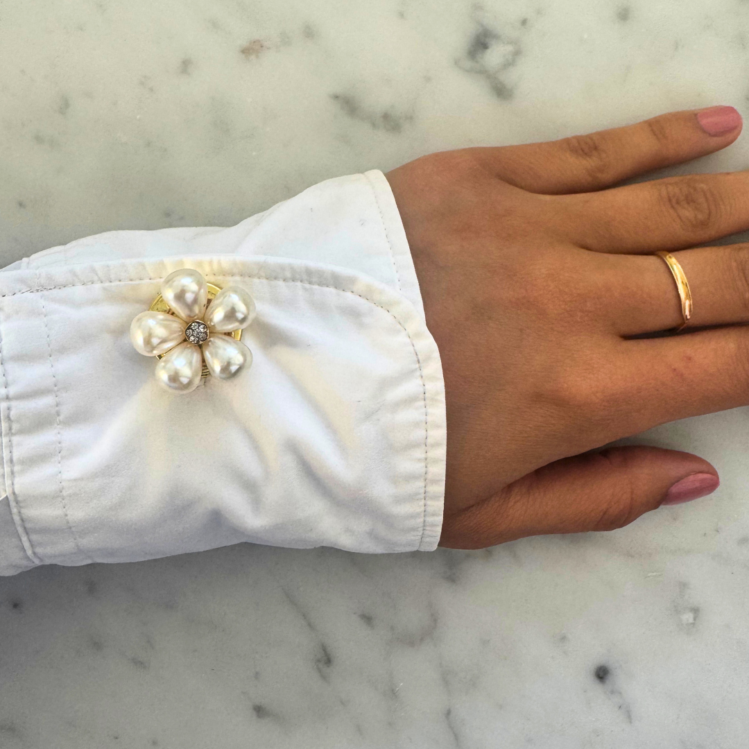 Exquisite Handcraft Flower And Pearl Cufflinks