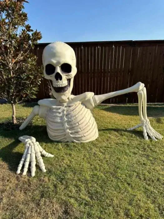 🎃Halloween Pre-sale 50% OFF🔥–Towering Skeleton with LED Eyes & Haunting Sounds👻