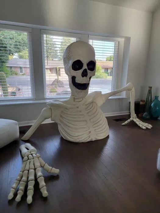 🎃Halloween Pre-sale 50% OFF🔥–Towering Skeleton with LED Eyes & Haunting Sounds👻