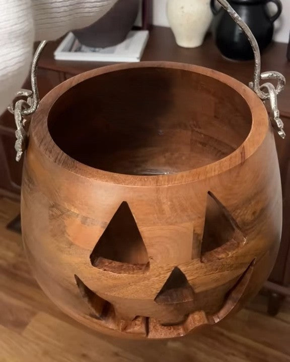 Halloween wooden pumpkin bucket