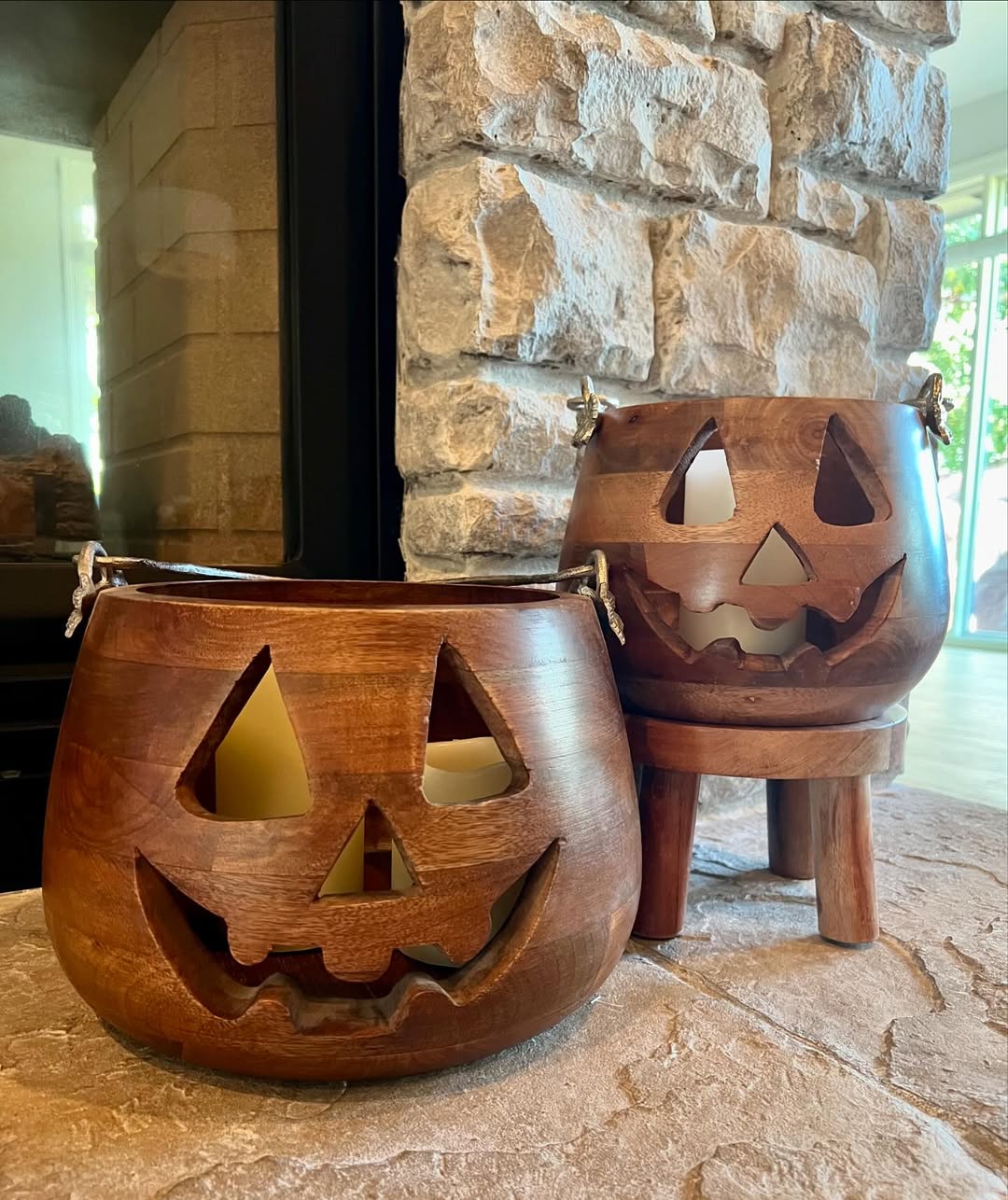 Halloween wooden pumpkin bucket