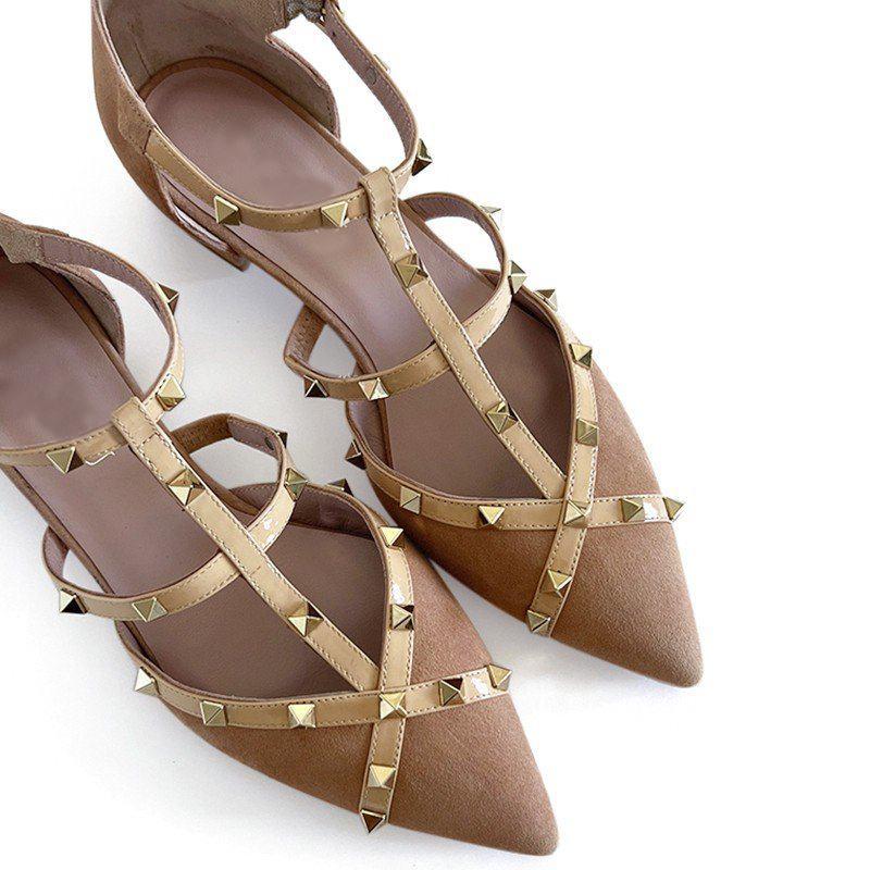 CHIC STUDD FLAT SHOE