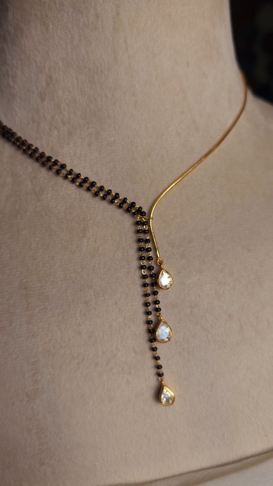 Moissanite polki in 22kt gold plated silver necklace