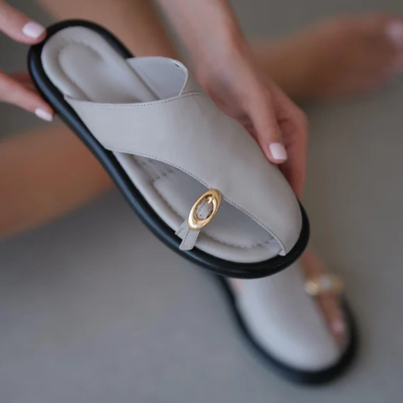 Women's toe buckle detail leather suede slippers