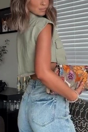Women‘s Cropped Button Down Denim Top