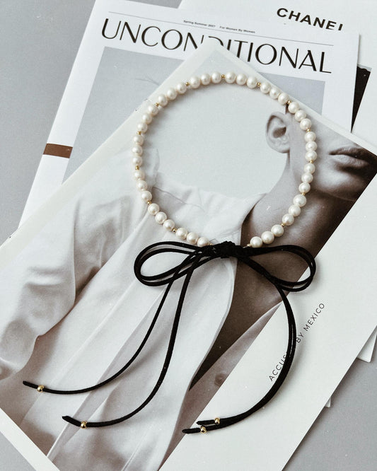 Velvet Bow Pearl Necklace