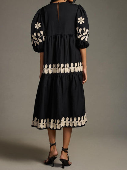 Elegant loose and comfortable midi dress